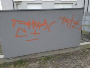 Graffiti w Plewiskach?
