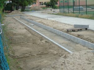 Budowa boiska sportowego przy Szkole Podstawowej w Plewiskach