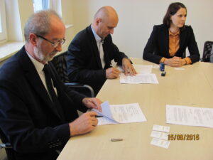 Podpisano umowę na nową szkołę w Plewiskach